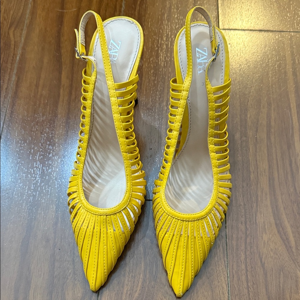 Zara Mustard Strappy Heels - Picture 2 of 5